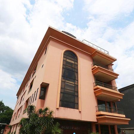Hotel 678 Kemang Powered By Cocotel Jakarta Exterior foto