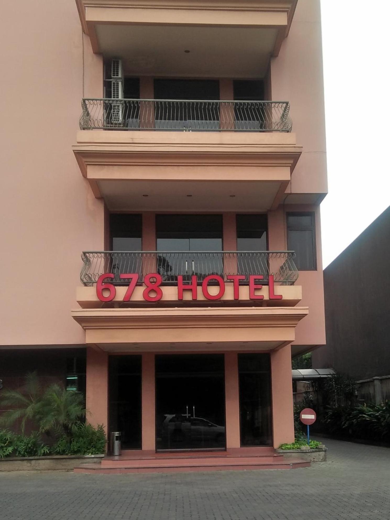 Hotel 678 Kemang Powered By Cocotel Jakarta Exterior foto